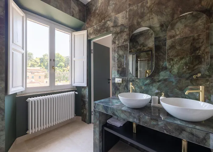 71 Penthouse - Renovated 2026