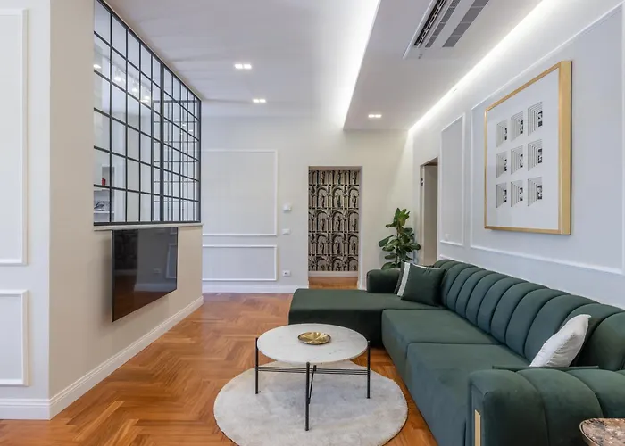 71 Penthouse - Renovated 2026 Roma